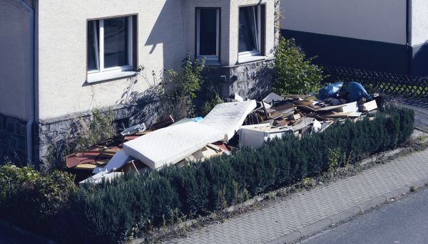 Yard Junk Removal in Lebanon