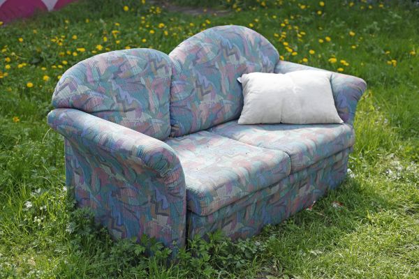 Couch Disposal in Lebanon