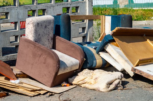 Outdoor Furniture Disposal in Lebanon